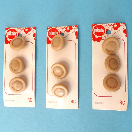 10 Cards of 3 Light Fawn Colour Shank Buttons Size 15mm clearance Pikaby Brand Vintage