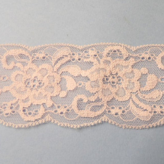 10 Metres Of Floral Design Light Pink Double Edge Lace 58mm wide Loose In a Bag Clearance
