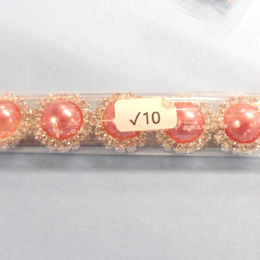 10 Round shape with sparkly diamantes and 12mm Candy Pink pearl in centre flat back size 18mm clearance
