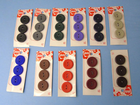 10 Cards Of 3 Buttons 2 Hole Size 21mm Pikaby Brand Vintage Choice Of Colour