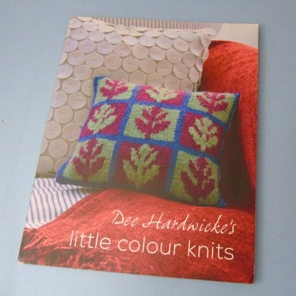 Only One Lot Of 2 Little Colour Knits Books By Dee Hendrickes