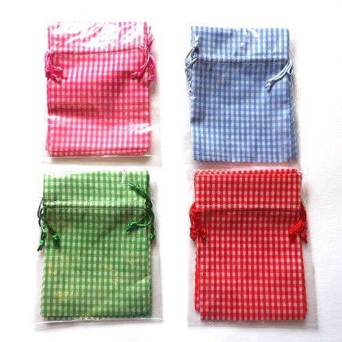 3 draw string fabric gift bags gingham design size 18cm x 13cm choice of colour
