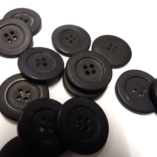50 navy 4 hole buttons size 23mm clearance