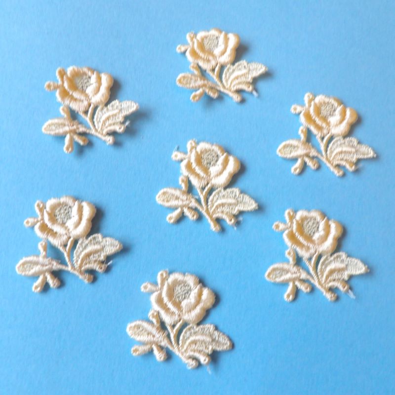 20 all cream embroidered rose sew on motifs with leaf size 35mm clearance