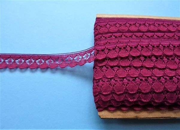 20 metres of wine colour lace 16mm wide clearance