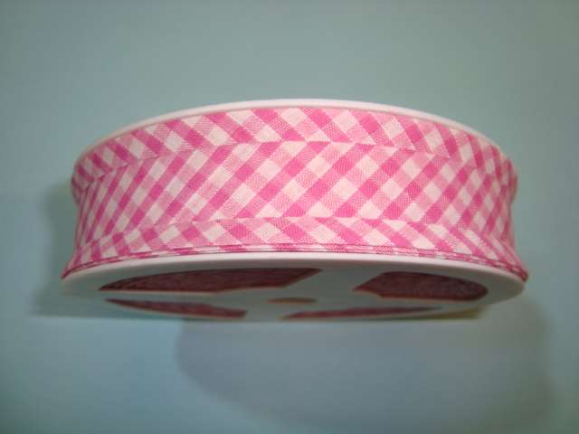 25 metres of Gingham bias binding 25mm wide choice of colour