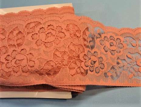 20 metres of dusty pink floral lace 75mm clearance