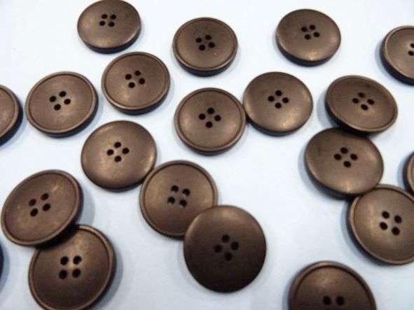 25 black 4 hole buttons size 25mm clearance