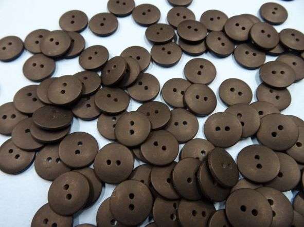 100 matt black 2 hole buttons size 16mm clearance