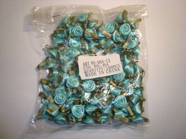 100 small ribbon roses with green leaf [ rose size 12mm ]