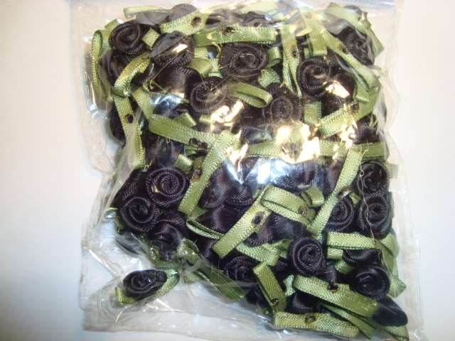 100 small ribbon roses with green leaf [ rose size 12mm ] choice of colour