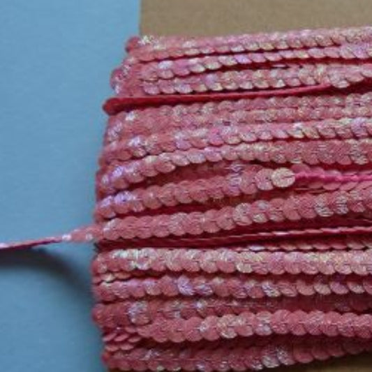 20 metre of 6mm metallic textured sequins Candy Pink multi on a card clearance