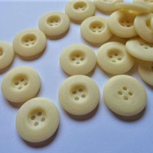 50 Cream 4 hole buttons 23mm clearance