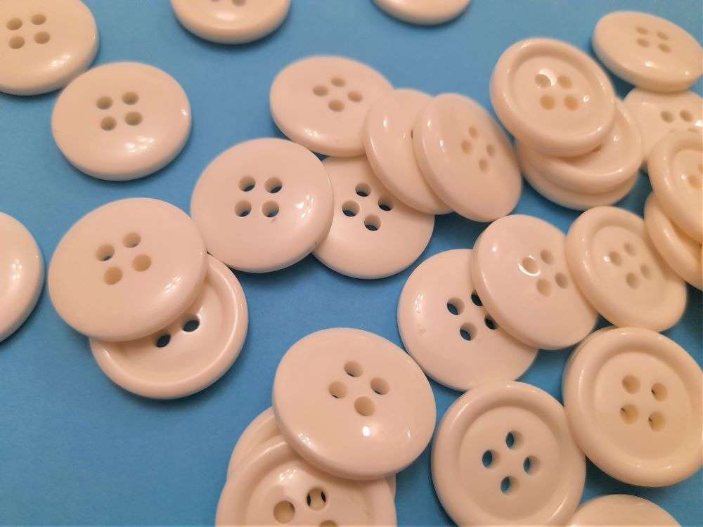 50 ivory colour 4 hole buttons size 19mm clearance