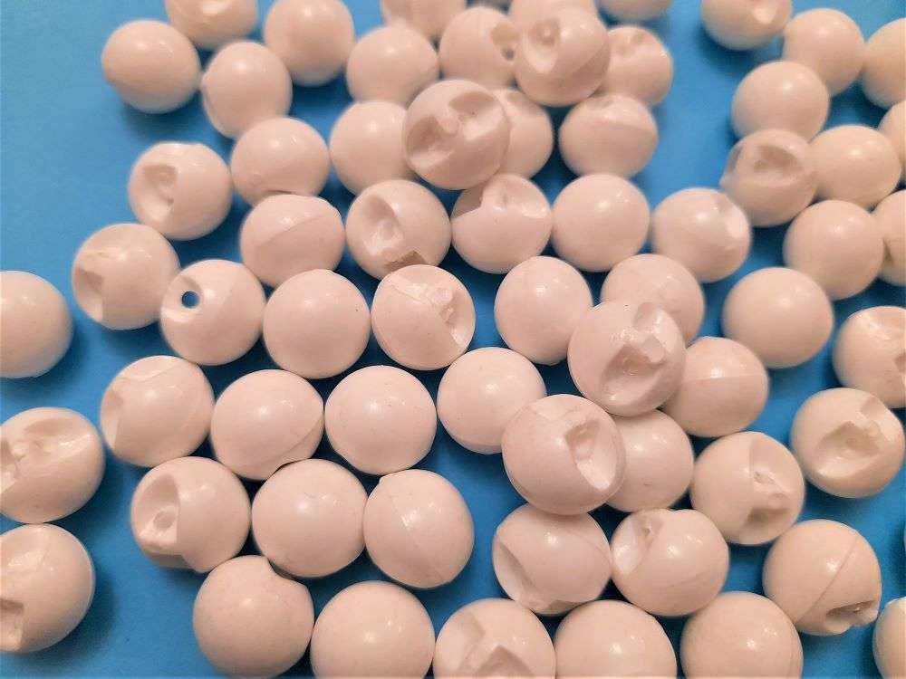 100 white round ball type buttons buttons size 12mm clearance