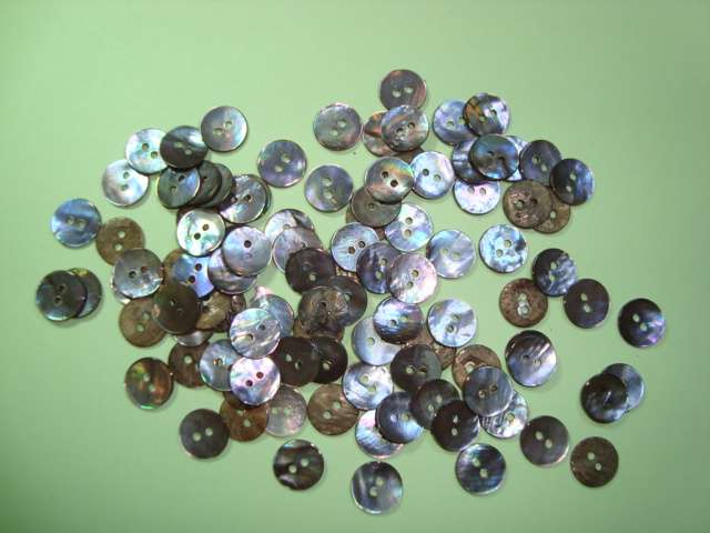 100 blue mother of pearl buttons size 14mm clearance