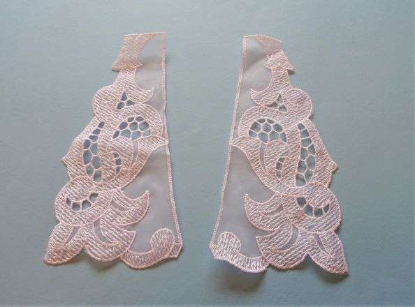 5 pairs of white lace collars 22cm x 10cm each side clearance