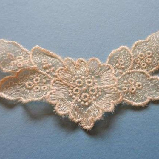 10 ivory lace flower sew on motifs size 11cm x 4cm clearance