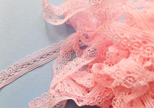 20 metres of thin light pink lace 9mm wide clearance