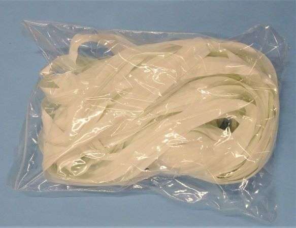 20 metres of WHITE Continuous zip size number 3mm teeth loose in a bag