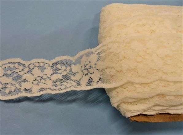 20 metres of cream stretch lace floral design 40mm wide clearance