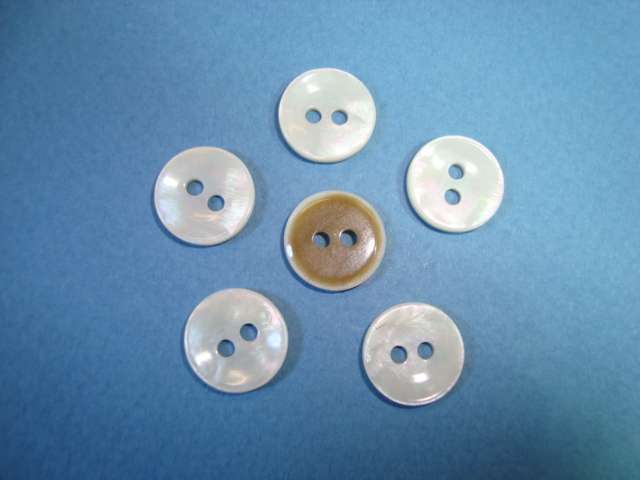 100 small buttons 2 hole ivory shiny multi brown on back 12mm clearance