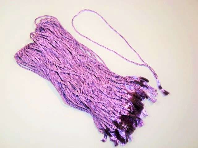 100 cords lilac with mini tassels 23cm long and 2mm wide clearance