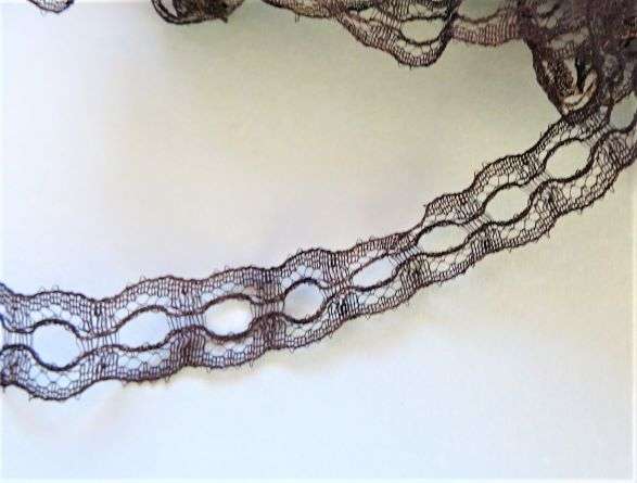 15 metres approximately of black like knitting in lace with holes lace 19mm wide clearance