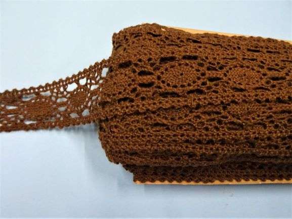 20 metres of Dark Brown cotton type lace 40mm wide clearance